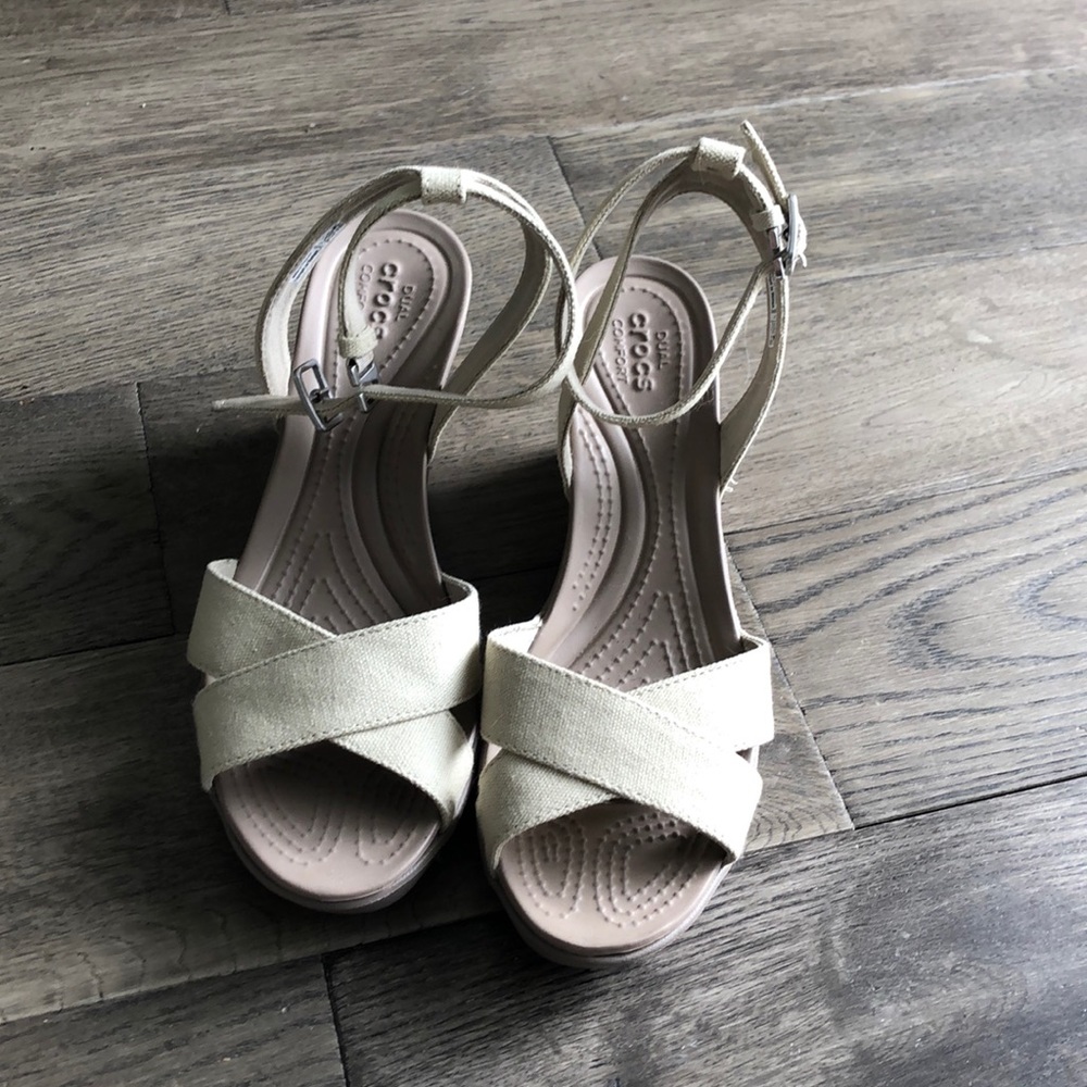 Dual comfort Crocs sandals